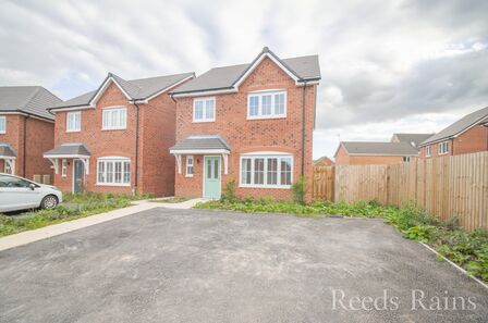 Bluebelle Drive, 4 bedroom Detached House to rent, £1,500 pcm