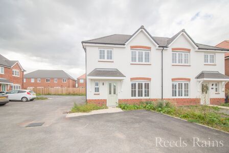 Bluebelle Drive, 3 bedroom Semi Detached House to rent, £1,200 pcm