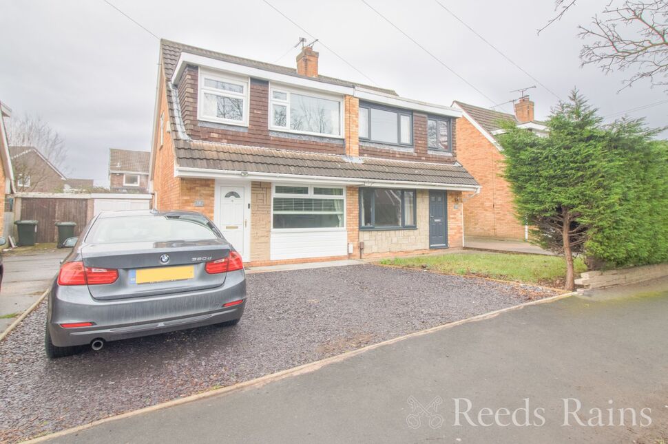 Main image of 3 bedroom Semi Detached House for sale, Summertrees Road, Great Sutton, Cheshire, CH66