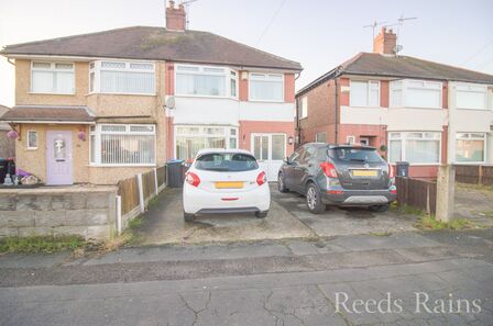 Thornleigh Drive, 3 bedroom Semi Detached House to rent, £900 pcm