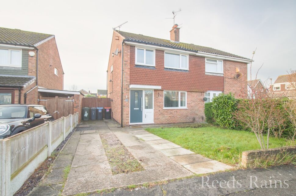 Main image of 3 bedroom Semi Detached House for sale, Scotton Avenue, Little Sutton, Cheshire, CH66