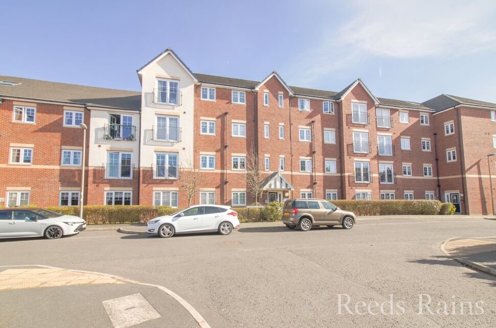 Main image of 2 bedroom  Flat for sale, Robinson Road, Ellesmere Port, Cheshire, CH65