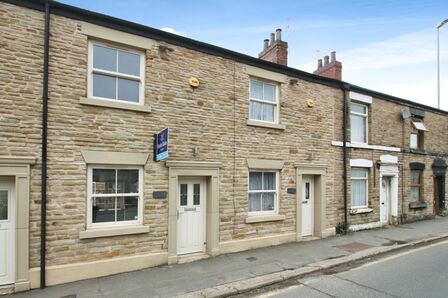 Hurdsfield Road, 2 bedroom Mid Terrace House for sale, £175,000
