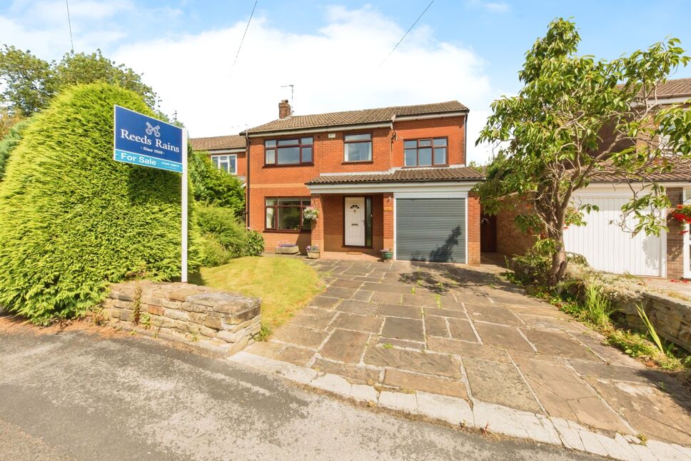 Main image of 4 bedroom Detached House for sale, Stamford Close, Macclesfield, Cheshire, SK11