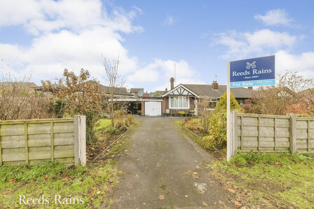 3 bedroom Semi Detached Bungalow for sale