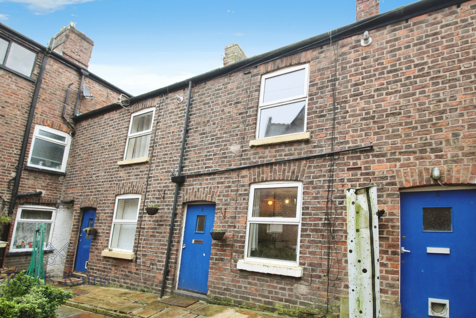 Main image of 1 bedroom Mid Terrace House to rent, Townley Place, Macclesfield, Cheshire, SK11