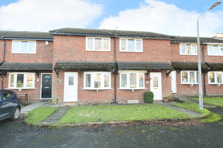 Hathaway Drive, 2 bedroom Mid Terrace House to rent, £895 pcm