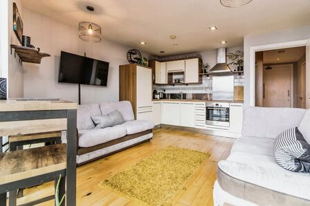 1 bedroom  Flat for sale