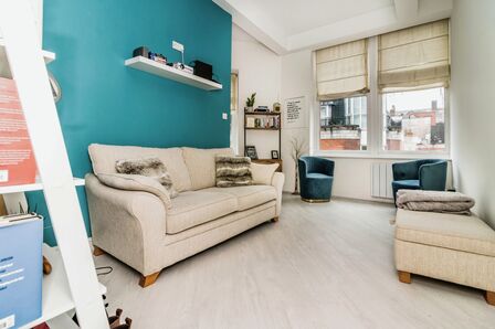 City Heights, 1 bedroom  Flat for sale, £180,000