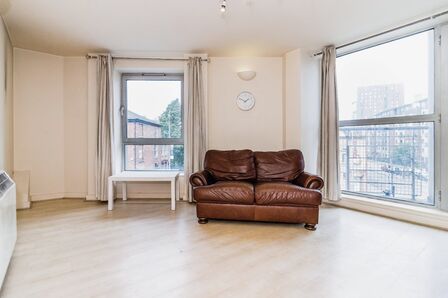 1 bedroom  Flat for sale