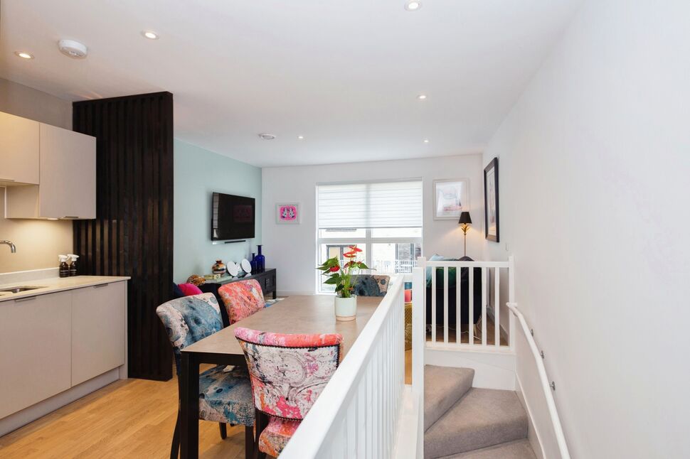 Main image of 2 bedroom  Flat for sale, Lockgate Mews, Manchester, M4