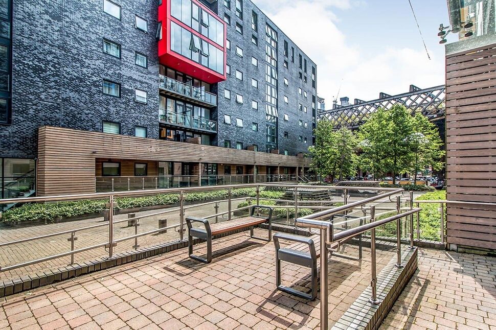 Main image of 2 bedroom  Flat for sale, Potato Wharf, Manchester, M3