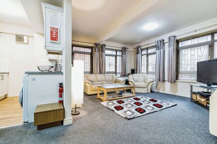 2 bedroom  Flat for sale