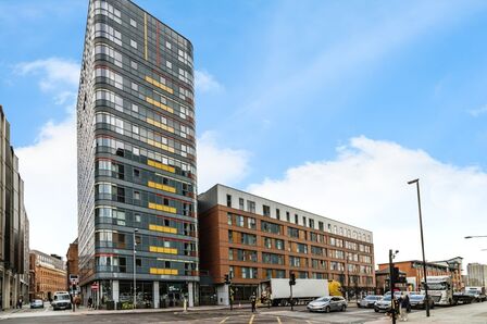 Great Ancoats Street, 2 bedroom  Flat to rent, £1,300 pcm