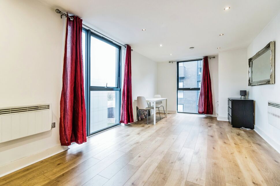 Main image of 2 bedroom  Flat for sale, Advent Way, Manchester, M4