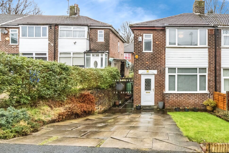 Main image of 3 bedroom End Terrace House for sale, Glenmore Drive, Manchester, M8