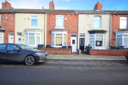 Kings Road, 2 bedroom Mid Terrace House to rent, £625 pcm