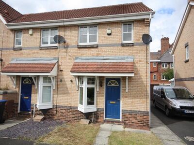 2 bedroom End Terrace House for sale