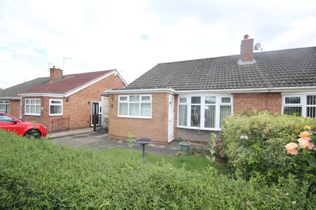 2 bedroom Semi Detached Bungalow for sale