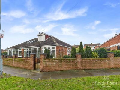 3 bedroom Semi Detached Bungalow for sale