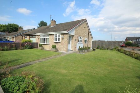 2 bedroom Semi Detached Bungalow for sale