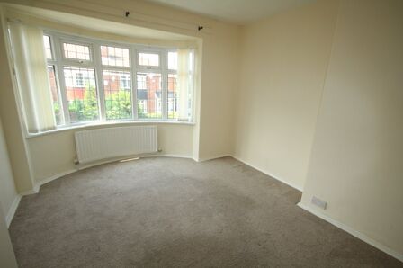 3 bedroom Mid Terrace House for sale