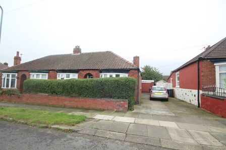 2 bedroom Semi Detached Bungalow for sale