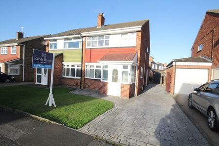 Carlbury Avenue, 3 bedroom Semi Detached House for sale, £169,995