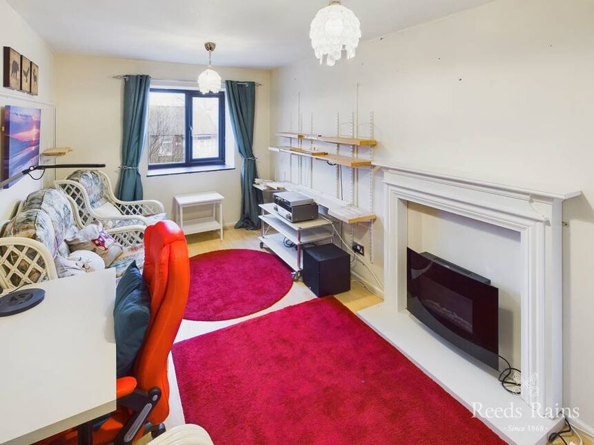 Main image of 1 bedroom  Flat for sale, Highfield Road, Middlesbrough, North Yorkshire, TS4