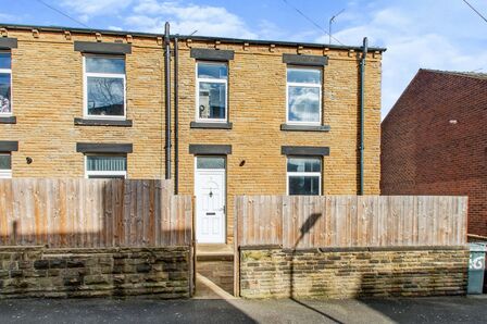 3 bedroom End Terrace House to rent