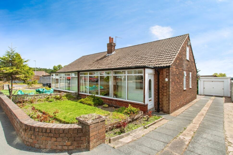 Main image of 2 bedroom Semi Detached Bungalow for sale, Woodkirk Avenue, Tingley, West Yorkshire, WF3