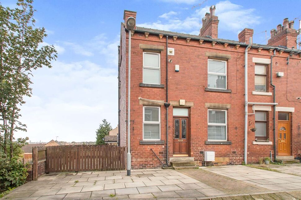 2 bedroom End Terrace House to rent