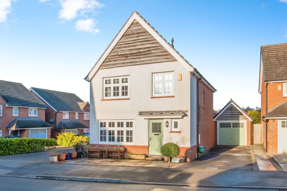 Main image of 3 bedroom Detached House for sale, Sandringham Drive, Tingley, West Yorkshire, WF3