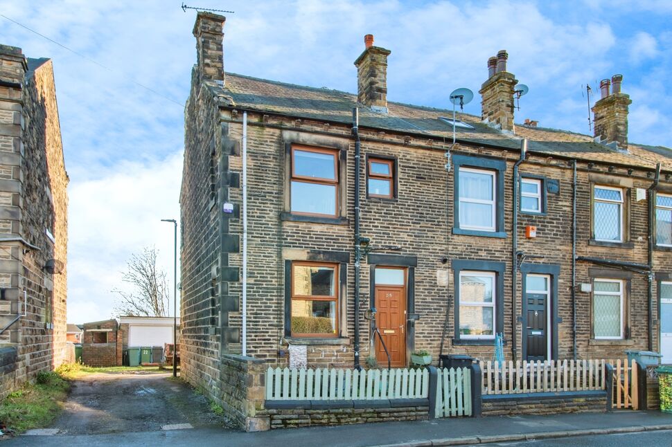 Main image of 1 bedroom End Terrace House for sale, Fountain Street, Morley, West Yorkshire, LS27