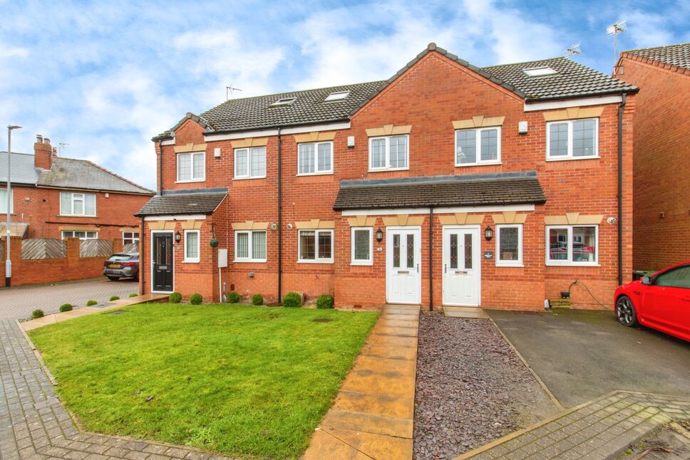 Main image of 3 bedroom Mid Terrace House for sale, Springwood Court, Morley, West Yorkshire, LS27