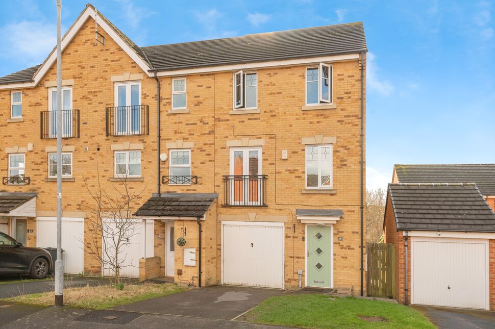 Main image of 4 bedroom End Terrace House for sale, Digpal Road, Churwell, Leeds, LS27