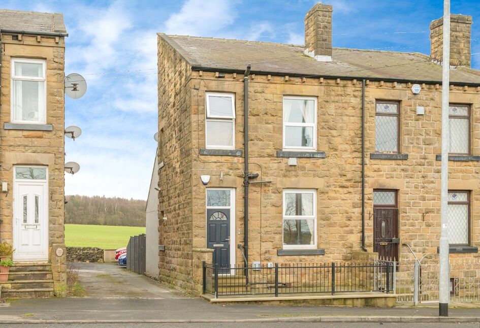 Main image of 2 bedroom End Terrace House for sale, Howden Clough Road, Morley, West Yorkshire, LS27