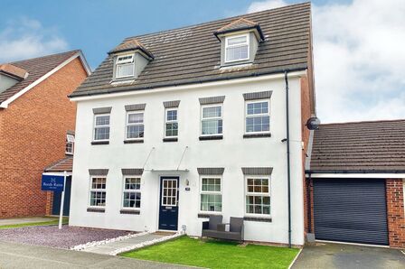 Birchall Close, 5 bedroom Detached House for sale, £455,000