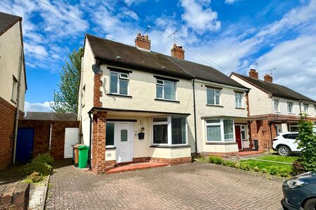 Hillfield Place, 3 bedroom Semi Detached House for sale, £265,000