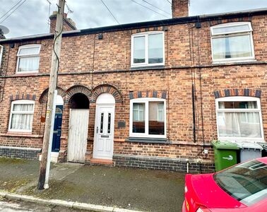 Arnold Street, 2 bedroom Mid Terrace House for sale, £158,950