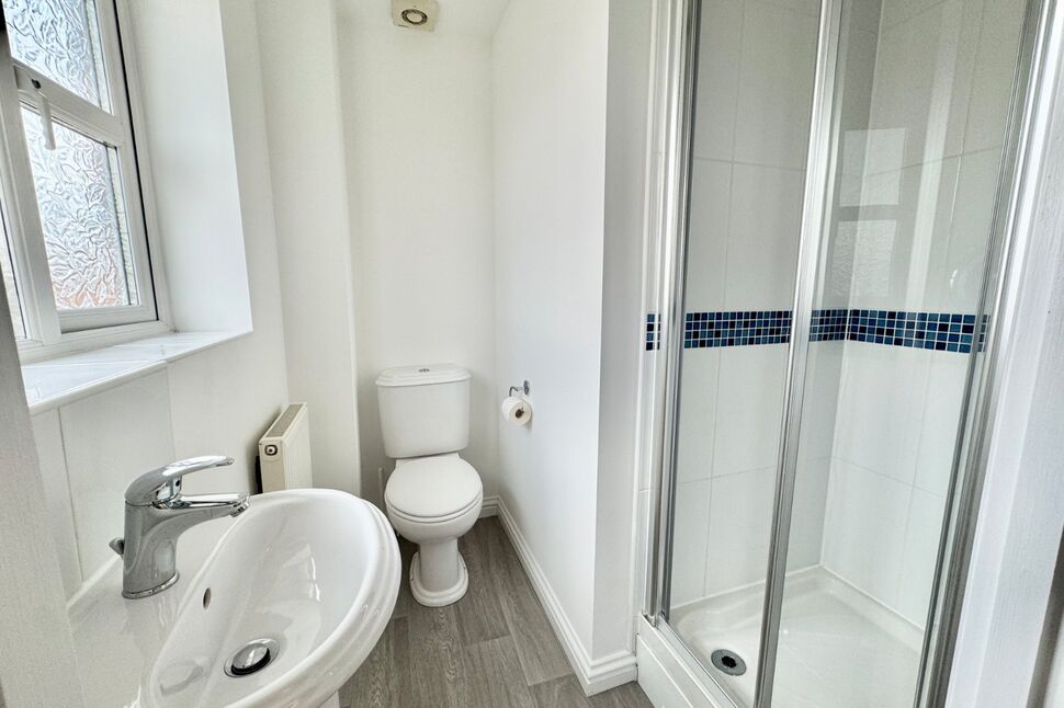 En-Suite Bathroom