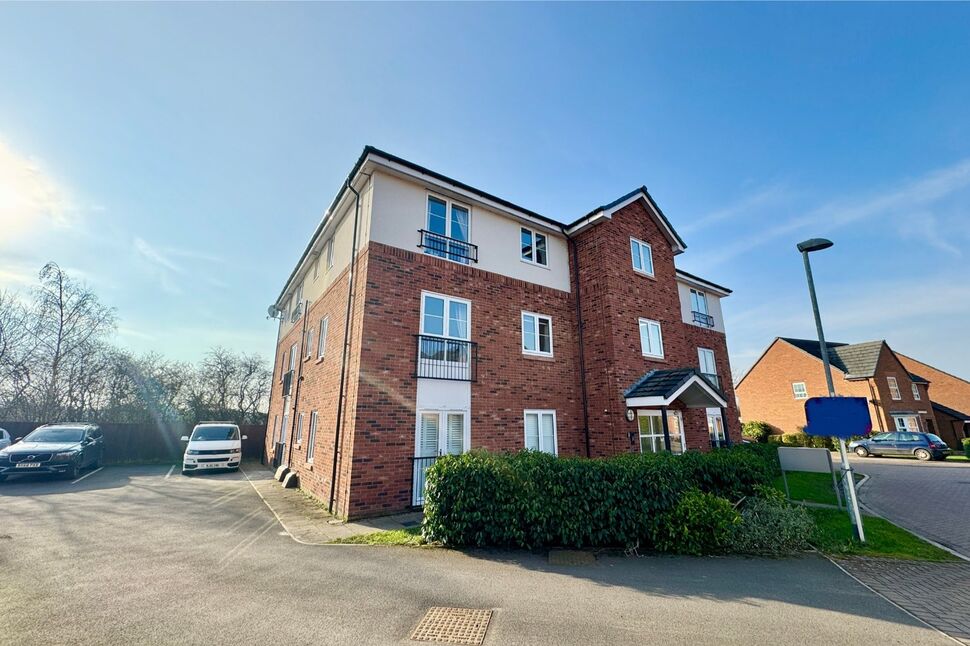 Main image of 2 bedroom  Flat for sale, Snow Crest Place, Stapeley, Cheshire, CW5