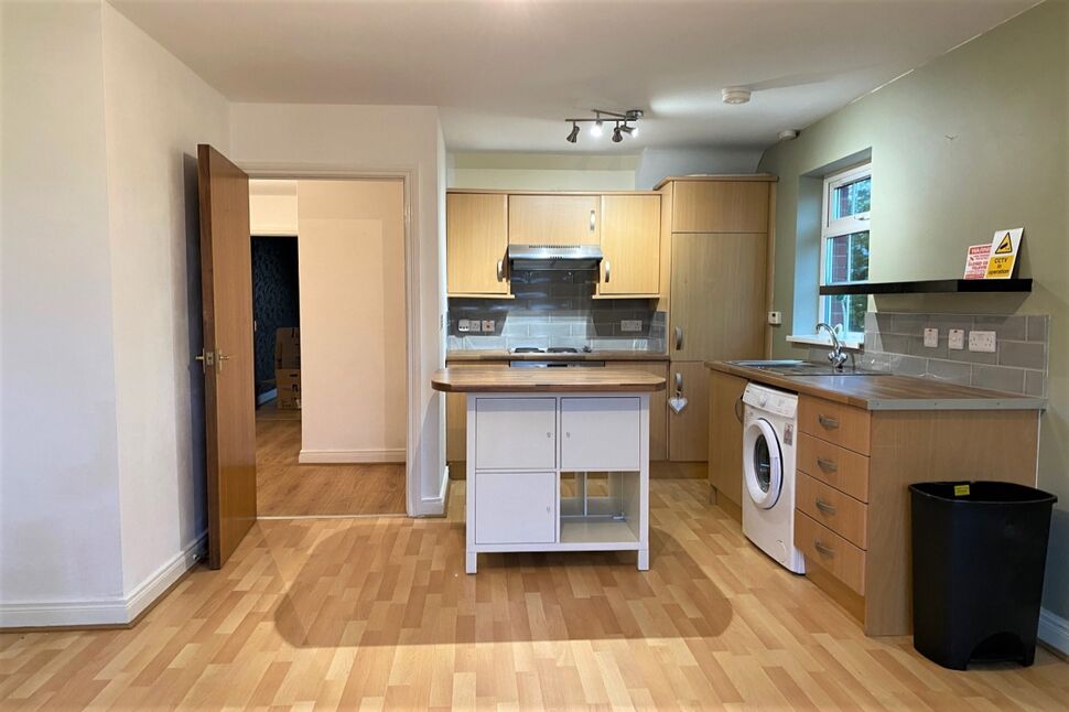 Open Plan Living Room / Kitchen