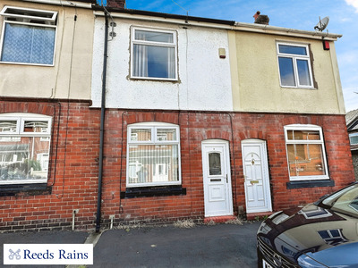 2 bedroom Mid Terrace House for sale