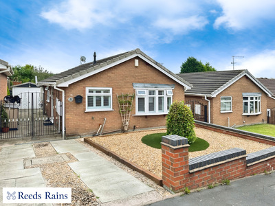 2 bedroom Detached Bungalow for sale