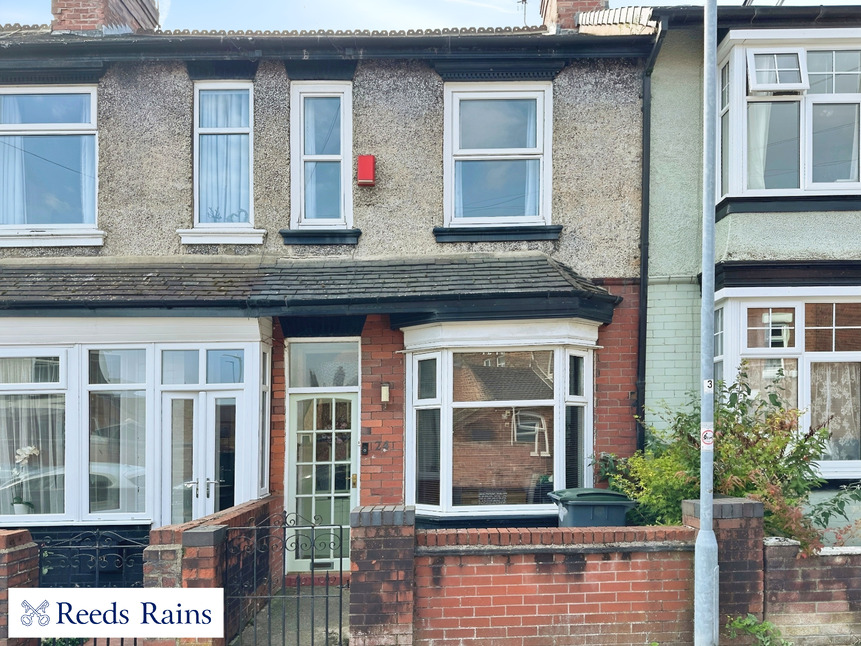 Main image of 2 bedroom Mid Terrace House for sale, Grosvenor Avenue, Stoke-on-Trent, Staffordshire, ST4