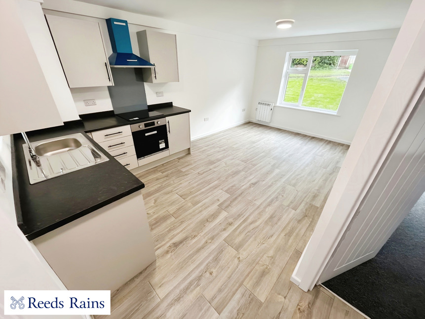 Main image of 1 bedroom  Flat to rent, Gloucester Grange, Newcastle, Staffordshire, ST5