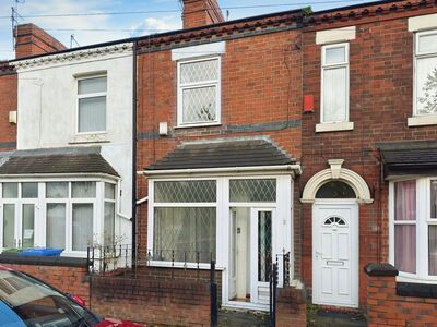 2 bedroom Mid Terrace House for sale