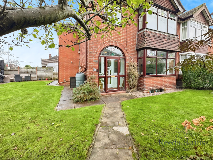 Main image of 4 bedroom Semi Detached House for sale, The Avenue, Newcastle, Staffordshire, ST5