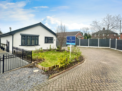 Tarporley Grove, 2 bedroom Detached Bungalow for sale, £300,000